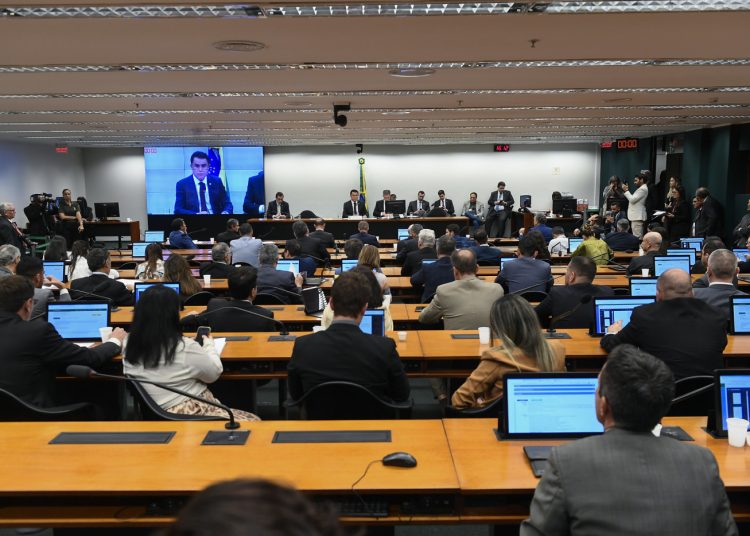 Câmara retoma taxa a valores enviados ao exterior por serviços de streaming no Brasil