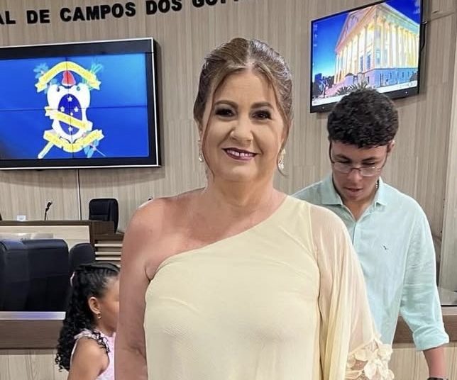 Ex-prefeita Rosinha Garotinho é internada após reação medicamentosa