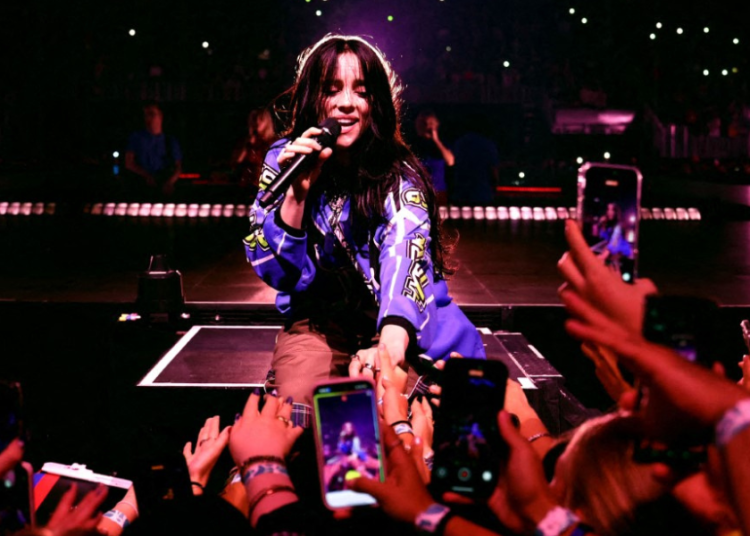 Gaby Spanic, de Usurpadora, surge irreconhecível após harmonização facial