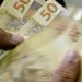 BC fecha cerco a contas-bolsão e regulamenta serviços bancários