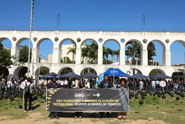 Ação no Rio lembra Dia Mundial em Memória das Vítimas de Trânsito