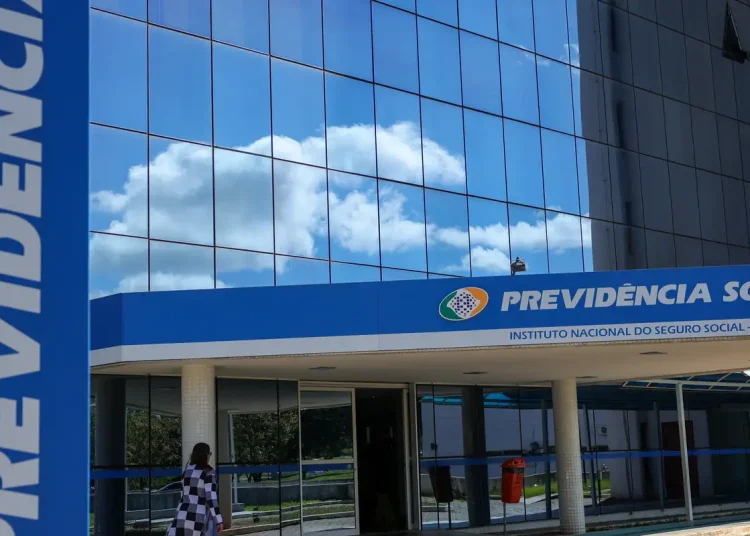 Portaria amplia temporariamente prazo de auxílio-doença sem perícia