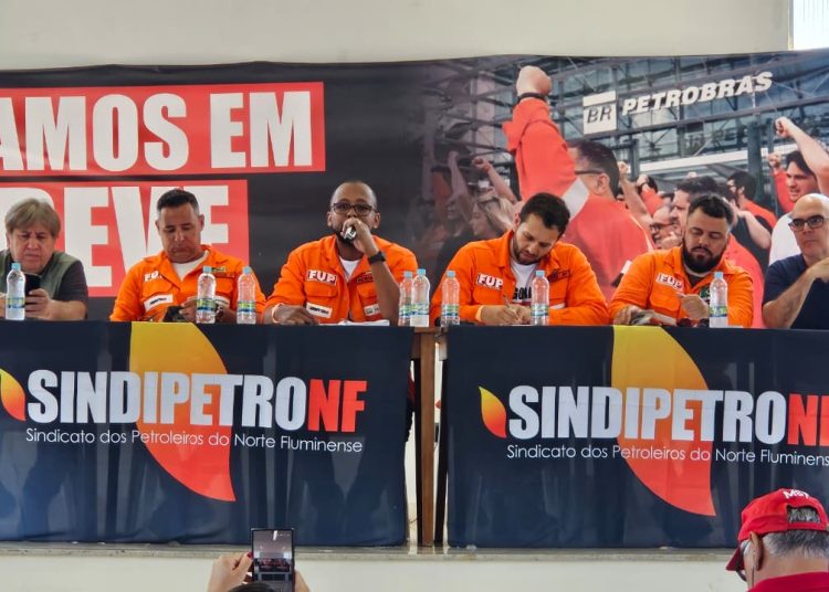 Sindipetro-NF mantém greve após assembleia realizada nesta sexta-feira em Campos