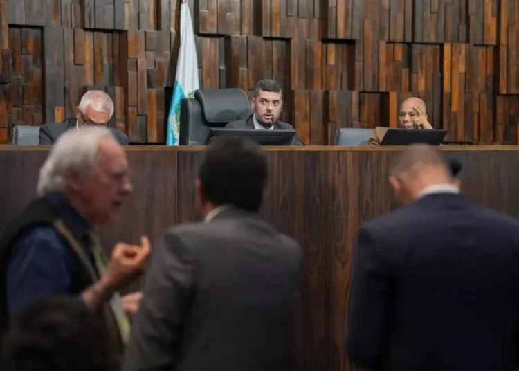 Parlamento autoriza repasse de R$ 120 milhões à saúde municipal
