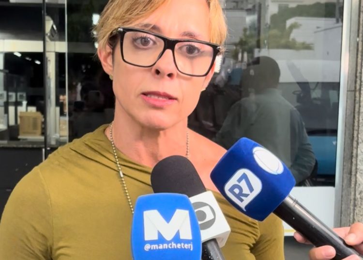 “Ele alega que descobriu uma traição”, diz delegada sobre homem que matou companheira a pedradas em Campos