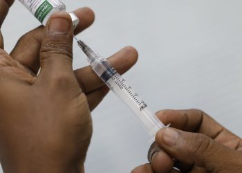Covid: quem tem 12 anos ou mais pode se imunizar, no Rio, com vacina