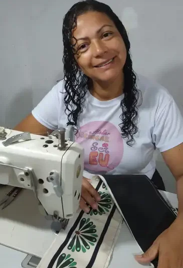 Projeto social estimula autonomia financeira de mulheres no Rio 