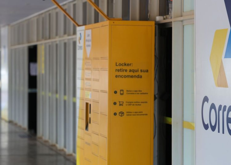 Correios estudam abrir capital e fazem empréstimo de R$ 12 bilhões