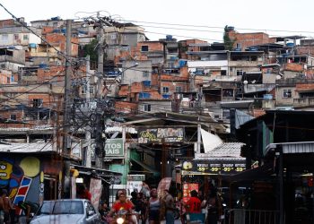 Governo do Rio apresenta ao STF plano para retomar controle de favelas