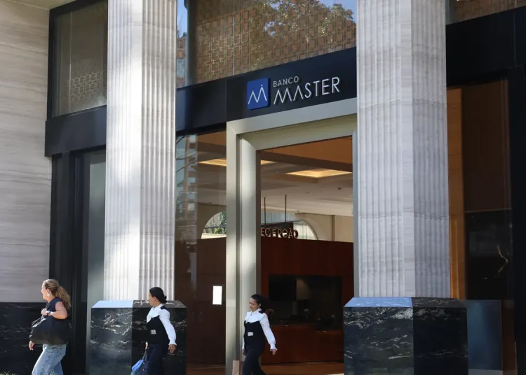 FGC inicia pagamento de clientes do Banco Master com até R$ 250 mil