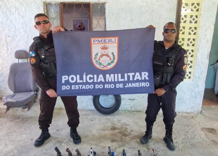 Ação policial contra guerra de facções em Campos tem 10 presos e diversas armas apreendidas