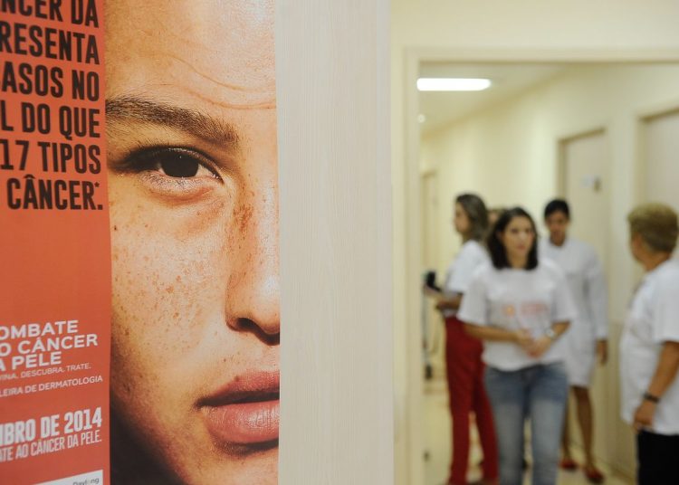Casos de câncer de pele saltam de 4 mil para mais de 72 mil em 10 anos