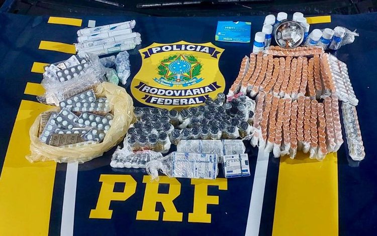 PRF apreende em Itaperuna centenas de caixas de medicamentos para emagrecimento e reposição hormonal de origem paraguaia