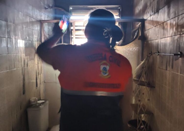 Cestas básicas, águas e colchonetes: família que morava em casa que pegou fogo recebe auxílio e é incluída no ‘Aluguel Social’