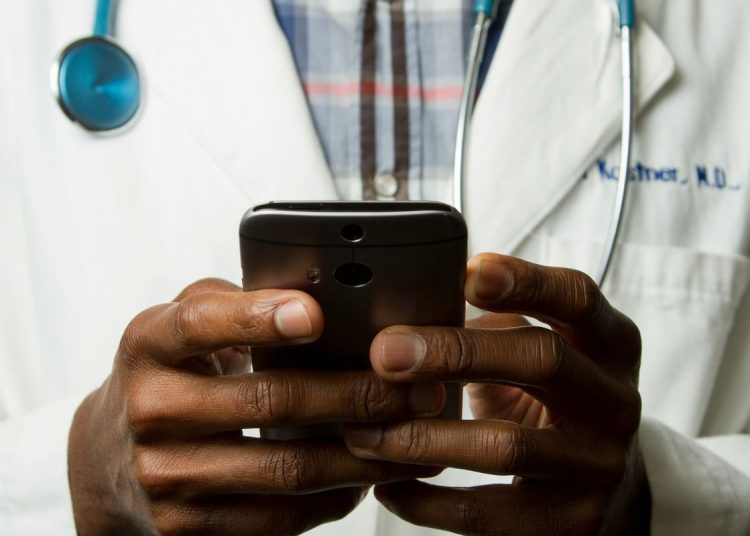 Governo quer que Enamed seja exame de proficiência para médicos