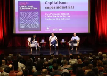 Classe dominante brasileira entende o Estado como dela, diz Haddad