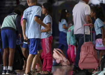 Um em cada quatro alunos da rede pública estuda em tempo integral