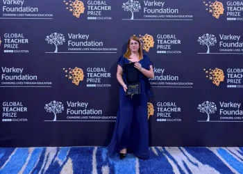 Brasileira Débora Garofalo é eleita professora mais influente do mundo