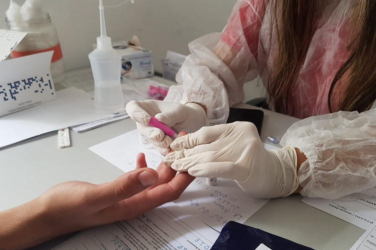 Infectologista Rodrigo Carneiro alerta para risco de Infecções Sexualmente Transmissíveis pós Carnaval