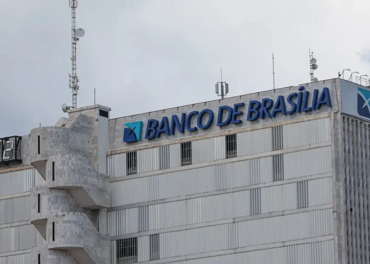 Câmara Legislativa aprova uso de imóveis públicos para socorrer BRB