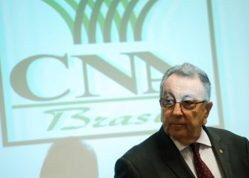 CNA pede aumento do biodiesel no diesel para conter alta de preços
