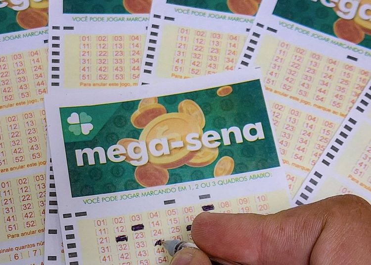 Aposta do CE acerta dezenas da Mega e leva prêmio de R$ 158 milhões
