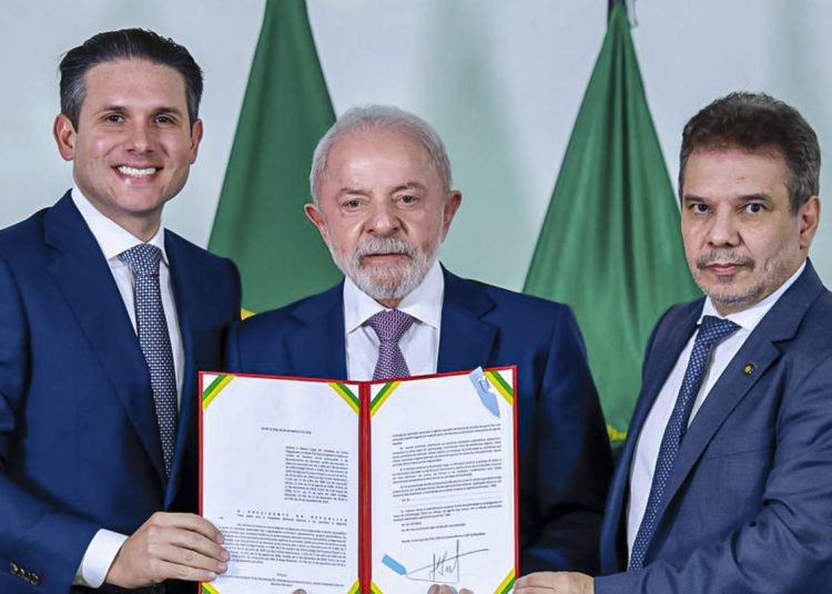 Lula sanciona lei de combate ao crime organizado, o PL Antifacção