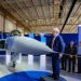 Brasil apresenta primeiro caça F-39 Gripen fabricado no país