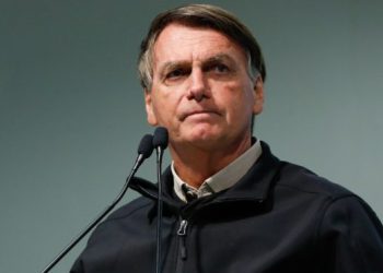 Bolsonaro deixa hospital e vai para casa onde cumprirá prisão domiciliar