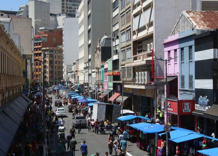 Cidade de São Paulo tem mais de 12,6 mil trabalhadores ambulantes