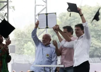 Governo anuncia ampliação da Rede Nacional de Cursinhos Populares