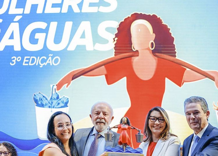 Jamais vamos acabar com o seguro-defeso, diz Lula a pescadoras