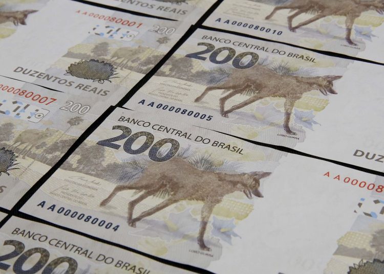 Prévia da carga tributária sobe para 32,4% do PIB em 2025