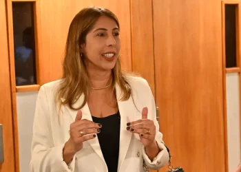 Resultado de licitação para estudo da erosão de Atafona e Açu sai até dia 27, diz prefeita