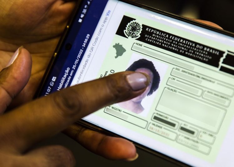 Entidades médicas criticam renovação de CNH sem exame de aptidão