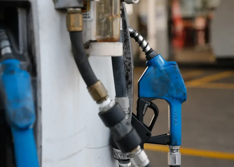 ANP tem 1ª redução do diesel após início da guerra no Oriente Médio