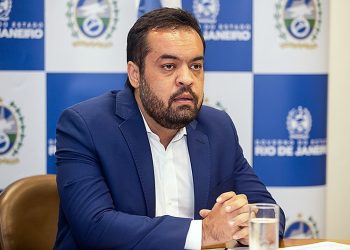 Defesa de Cláudio Castro aponta falhas no TSE e tenta reverter inelegibilidade