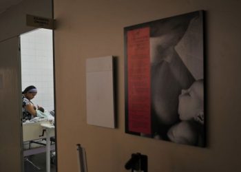 Doula: regulamentação reforça integração da categoria ao SUS