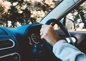 Carro por assinatura vale a pena: análise técnica e comparativo com usados