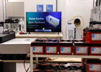 Energia solar em Itaipu tem potencial para dobrar capacidade da usina