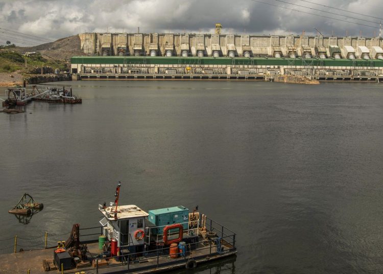 Aneel define que maio terá bandeira tarifária amarela