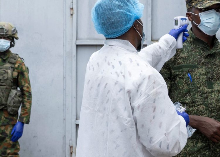 Ebola: veja cronologia da doença e entenda causa de surtos na África
