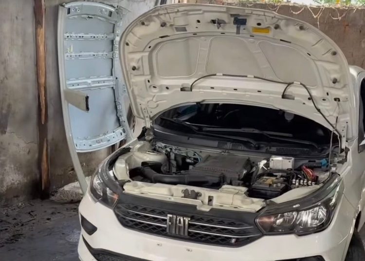PM recupera carro roubado em possível desmanche clandestino de veículos em Guarus