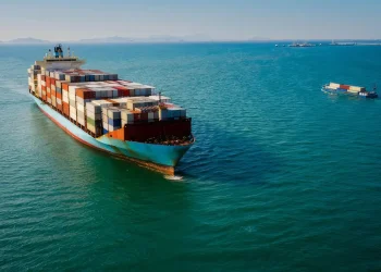 Com tarifas, exportações para Estados Unidos caem 11,3% em abril
