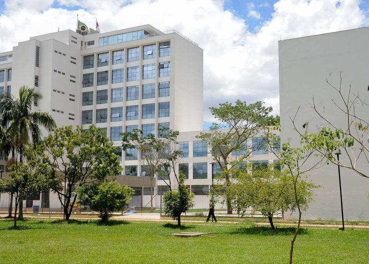 USP: alunos mantêm ocupação de reitoria e pedem reabertura de diálogo