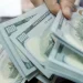 Dólar sobe a R$ 5,20 e volta a atingir maior valor em três meses