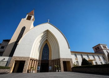 Santuário Nossa Senhora do Perpétuo Socorro celebra a festa da padroeira com programação religiosa, social e cultural em Campos