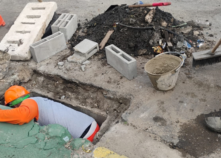 Prefeitura de Campos intensifica serviços de manutenção na Estrada do Carvão e em Morro do Coco