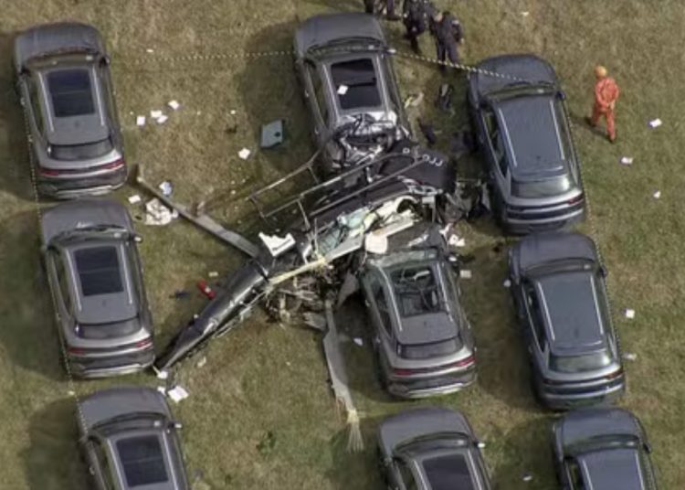 Colisão entre helicópteros deixa ao menos seis mortos no Recreio dos Bandeirantes