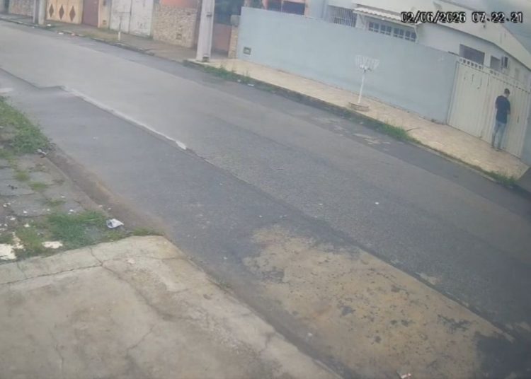 Imagens mostram último momento em que homem foi visto após matar ex-companheira em Campos